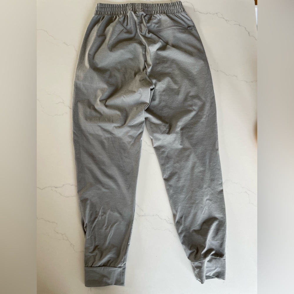 Uniqlo Light Gray Elastic Waist sweat Pants - Picture 3 of 3